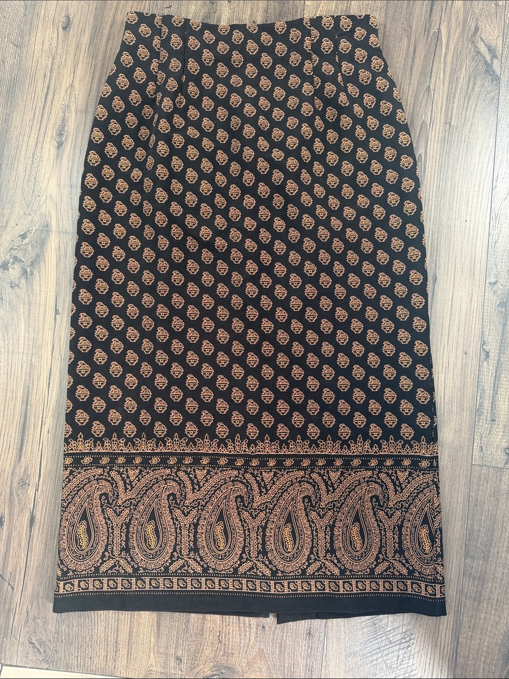 Briggs BlackSkirt with Tan Paisley Border Whimsygoth